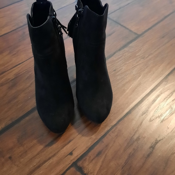 Booties - Picture 3 of 4